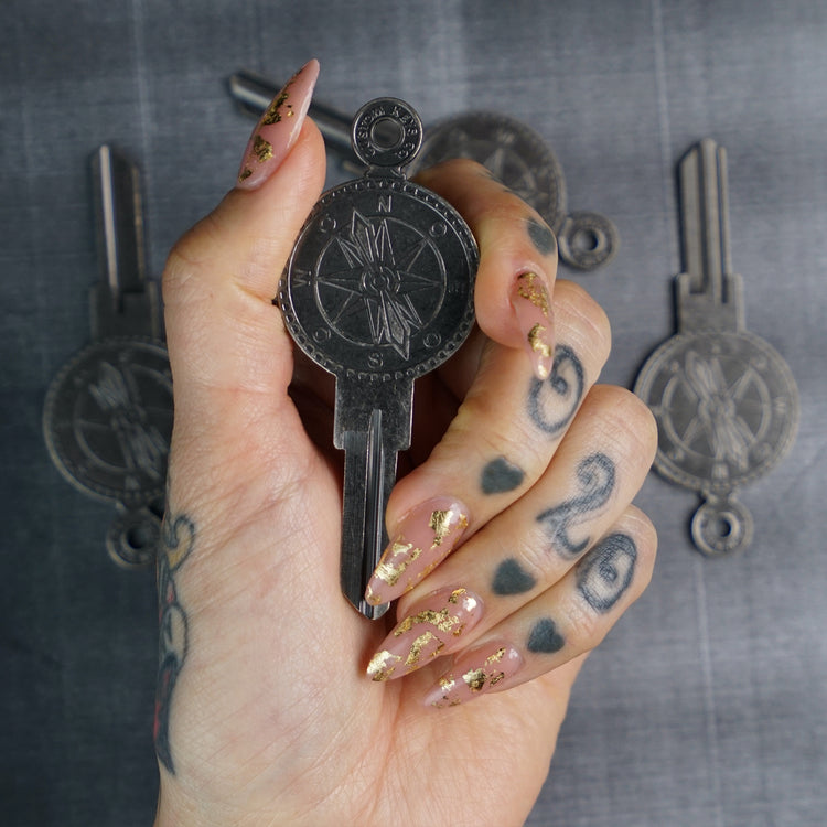 Pathfinder KW1 Key - Silver