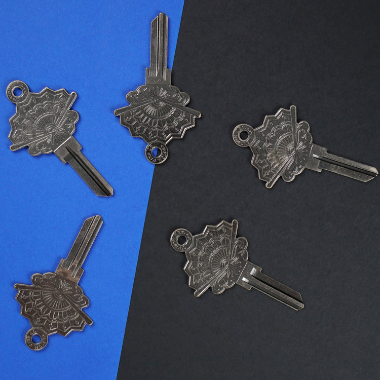 Blank Japanese Sensu Fan Key - Silver kw1