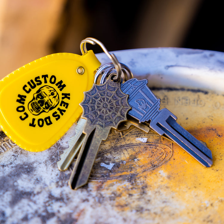 Lantern Key KW1 on Keychain
