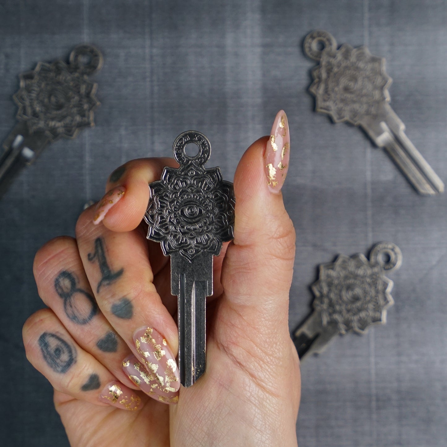 Mandala kw1 Custom Key - Silver