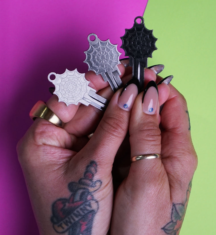 Spider Web Key - Silver
