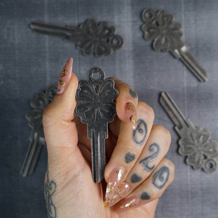 Clover kw1 Custom Key - Silver