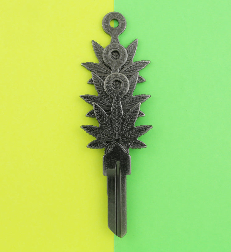 Cannabis Key - Silver
